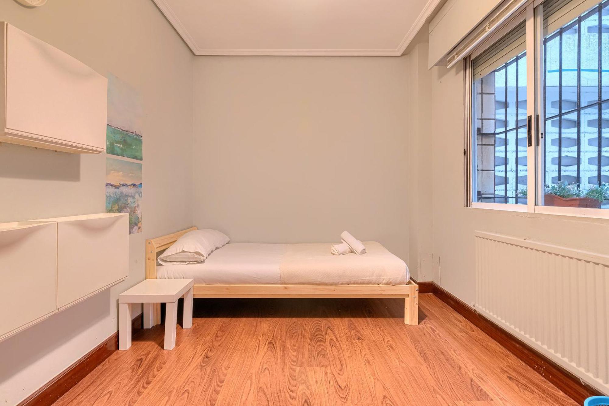 Vivienda Turistica Acogedora En Uribarri * Bilbao