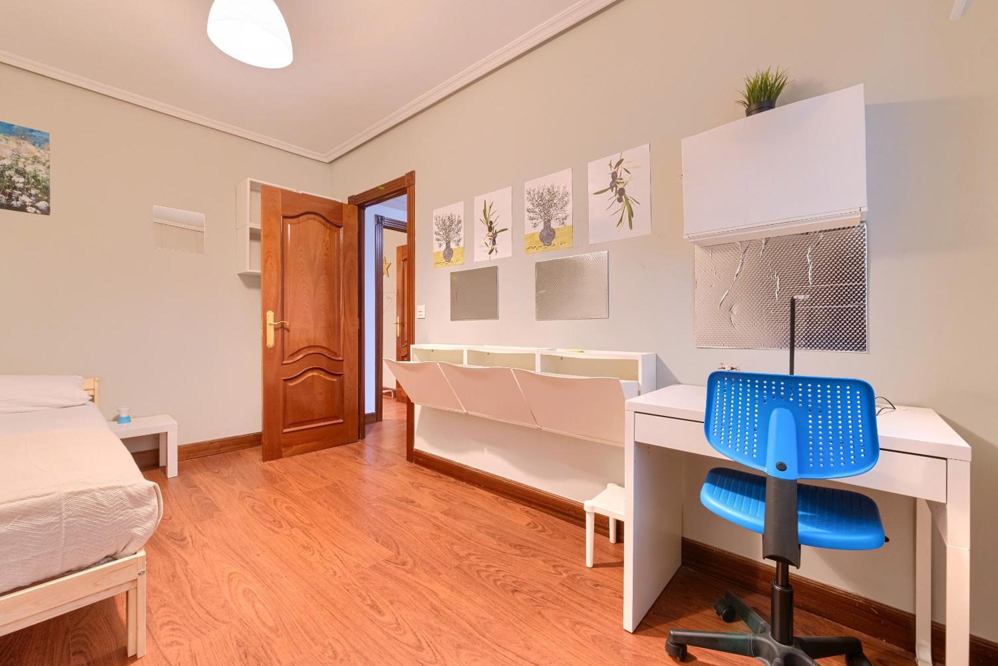 Vivienda Turistica Acogedora En Uribarri Bilbao